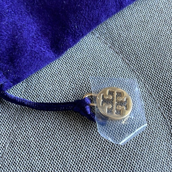 TORY BURCH Earrings Velvety Pouch in deep Purple - Picture 3 of 4